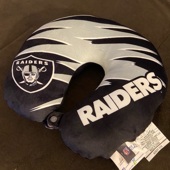 Raiders neck pillow - Picture 1 of 3